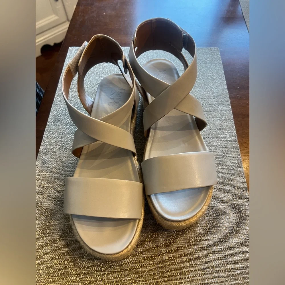 Franco Sarto‎ wedge sandals
